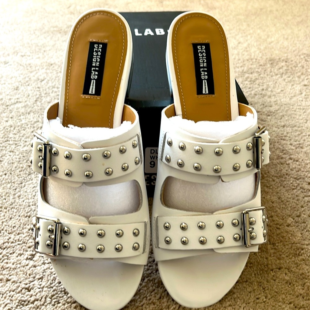 Women's Design Lab white sandals size 9